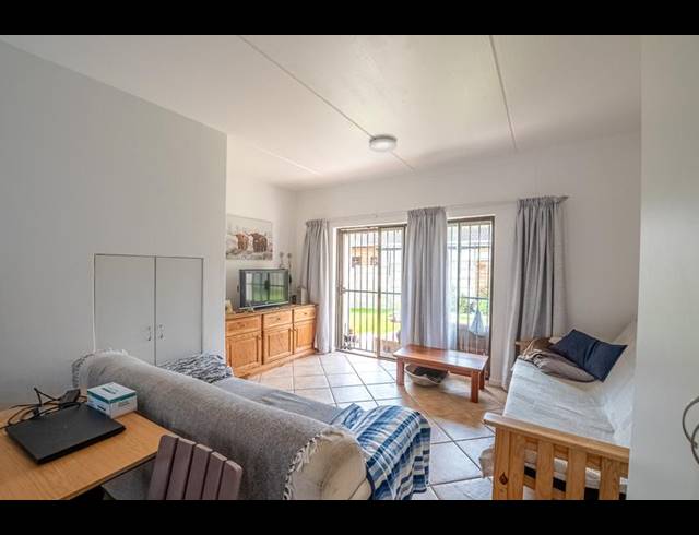 2 BEDROOM DUPLEX FOR SALE IN NORMANDIE